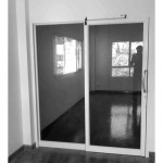 ประตูกระจกอลูมิเนียม - ไพโรจน์ สติล แอนด์ กลาส