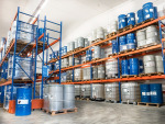 metal-drums-stored-warehouse - ผลิตภัณฑ์เคมี และสารหล่อลื่น สำหรับงานอุตสาหกรรม
