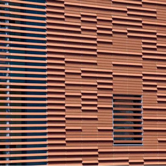 null ฝ้า  ผนัง  แผงบังแดดอลูมิเนียม  แผ่นปิดผนัง  แผงบังแดดดินเผาขึ้นรูป  เรซิ่น  อะคริลิค  กระจก 