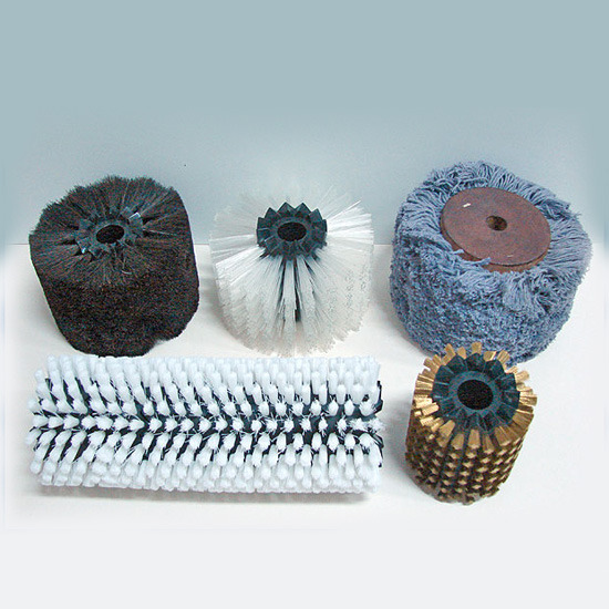 แปรงโรลเลอร์ แปรงลูกกลิ้ง แปรงอุตสาหกรรม  แปรงขัด  แปรงขัดพื้นผิวงาน  แปรงล้อลบขอบคม  แปรงแยงจุ๊บ  แปรงลูกกลิ้ง  แปรงจาน  ลบคลีบ  แปรงราง  แปรงแถบ  แปรงทองเหลือง  แปรงไนล่อน  แปรงล้างท่อ  แปรงทำความสะอาด  แปรงขัดสนิม  แปรงที่ใช้ในการแพทย์  แปรงเหล็ก  แปรงม้วนเกลียว 