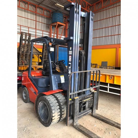 ให้เช่ารถยก รถโฟล์คลิฟท์ ภูเก็ต รถโฟล์คลิฟท์ ภูเก็ต  รถยก รถเช่า โฟล์คลิฟท์ ภูเก็ต  รถยก ฟอล์คลิฟท์ ภูเก็ต 