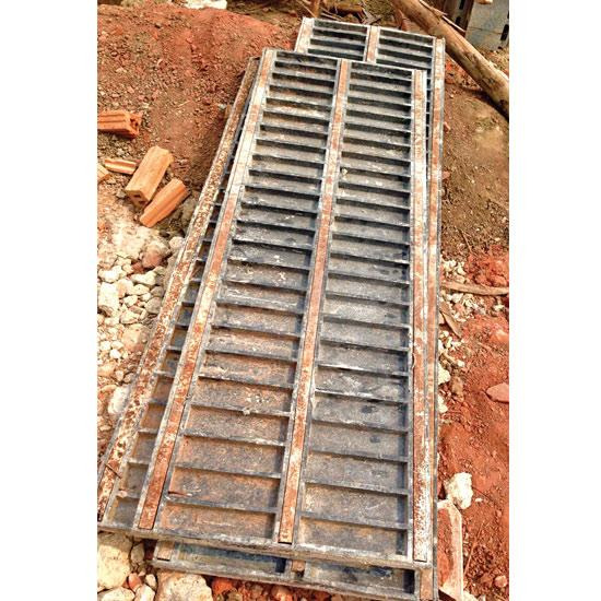 แผ่นเหล็กปูทาง นั่งร้าน  แบบเหล็ก  อุปกรณ์ก่อสร้าง  เสาค้ำยัน  อุปกรณ์นั่งร้าน  ฟอร์มไท  แผ่นเหล็กปูทาง  อุปกรณ์แบบเหล็ก 