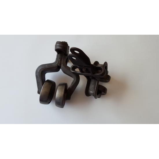 Overhead Trolley โซ่อุตสาหกรรม  โซ่ระบบส่งถ่ายกำลัง  โซ่ขับอุตสาหกรรม  โซ่สแตนเลส  โซ่ติดปีก  โซ่ลำเลียงขนาดเล็ก  โซ่ลำเลียงขนาดใหญ่  โซ่พิเศษ  โซ่ตามแบบ  เฟืองมาตรฐาน  เฟืองแบบพิเศษ 